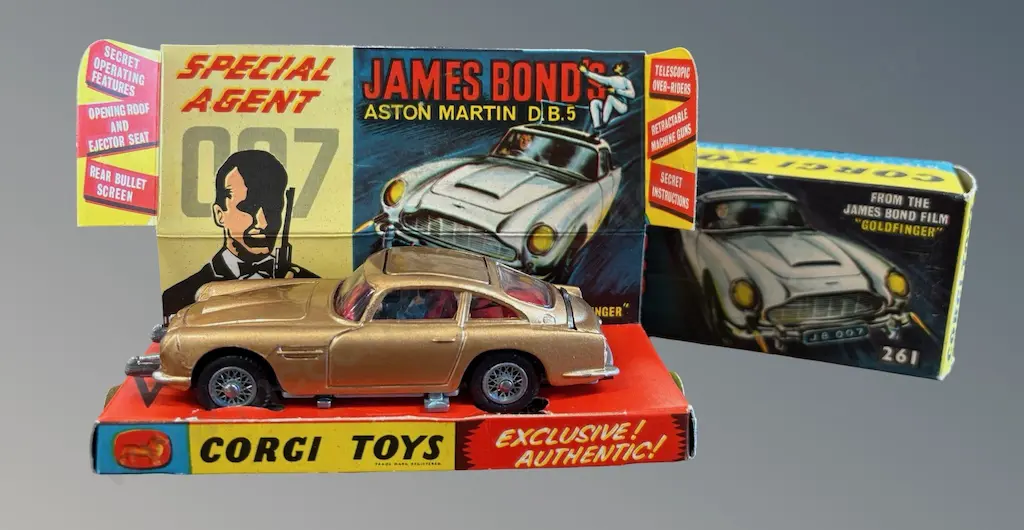 James Bond Aston Martin DB5 Special Agent 007 Goldfinger Die-Cast Corgi Boxed Model Image 1++