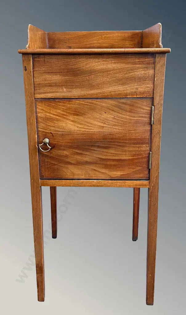 Mahogany Single Door Cabinet, H82xL37xD37cm Image 1++