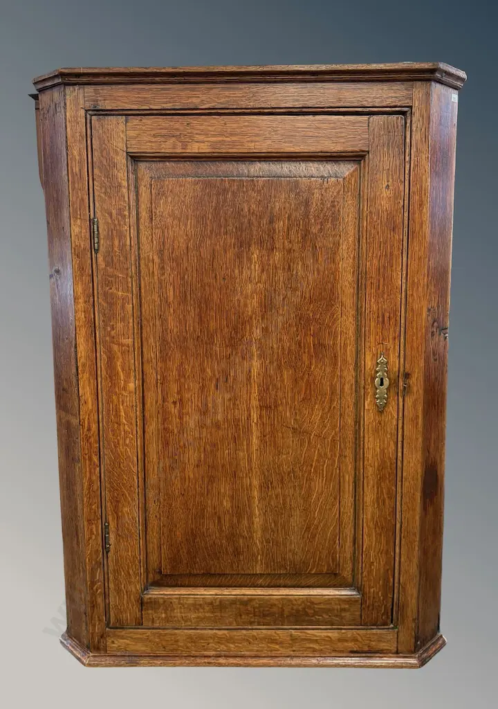 Oak Corner Cabinet with Painted Interior H100xL69xD40cm Image 1++