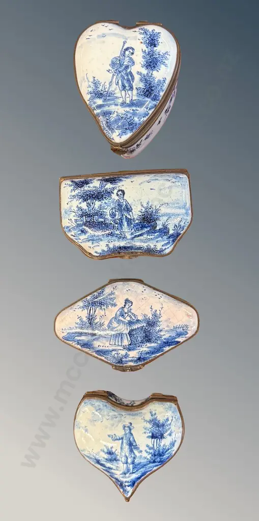 Four Delft Porcelain Trinket Boxes Image 1++