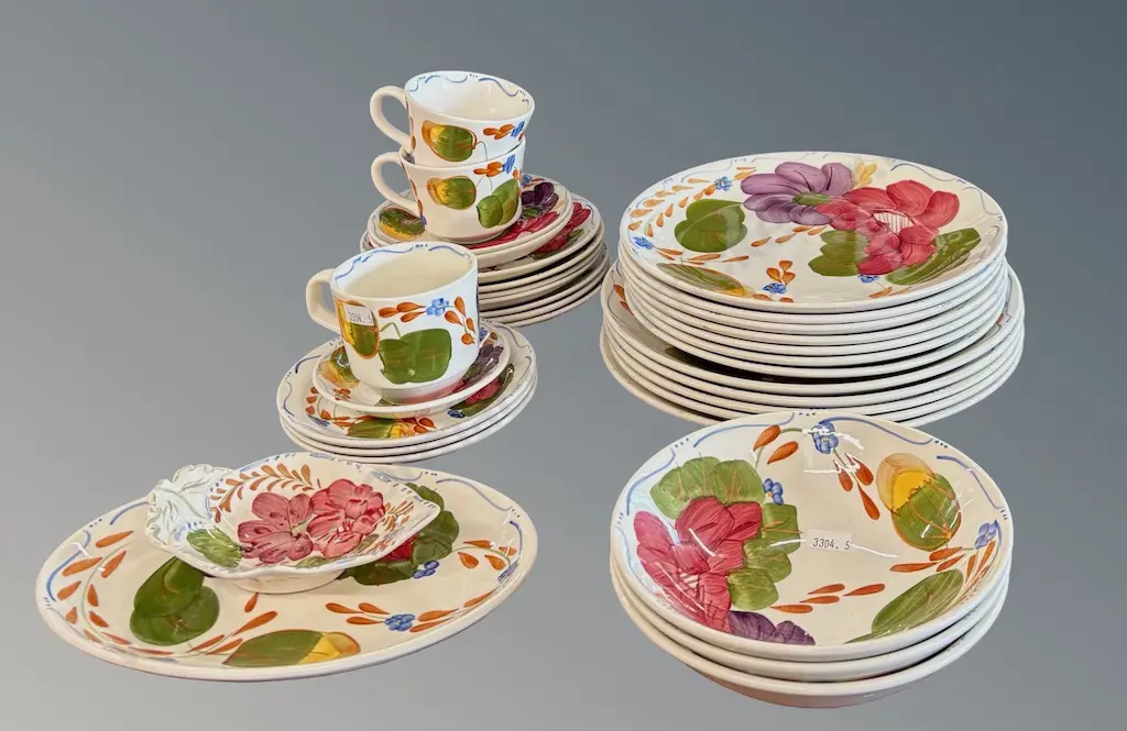 Fleurette Brereton Ware - Plates, Bowls, Cups, etc, 34 pieces Image 1++