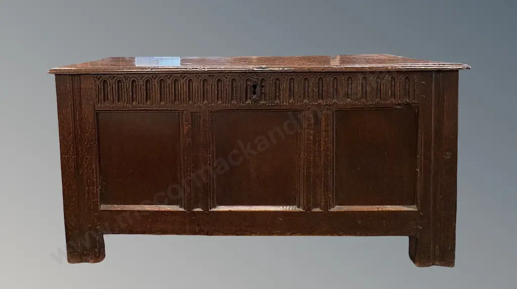 Georgian Oak Three Panelled Coffer with Linen Fold Border, L114xH56xD43cm Image 1++