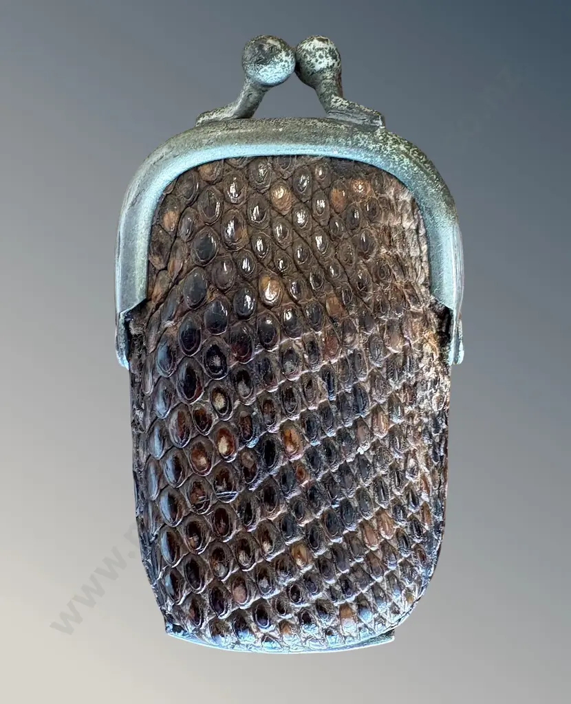 Crocodile Skin Vesta Case with Safety Matches Image 1++