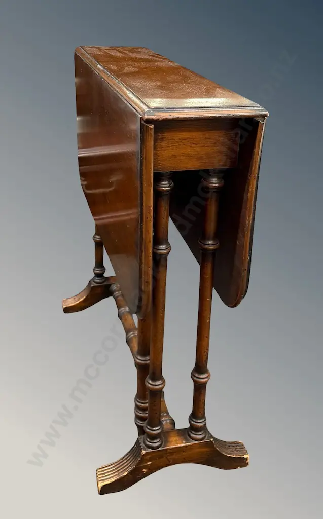 Small Gateleg Table, H56xD55xL15cm, 68cm extended Image 1++