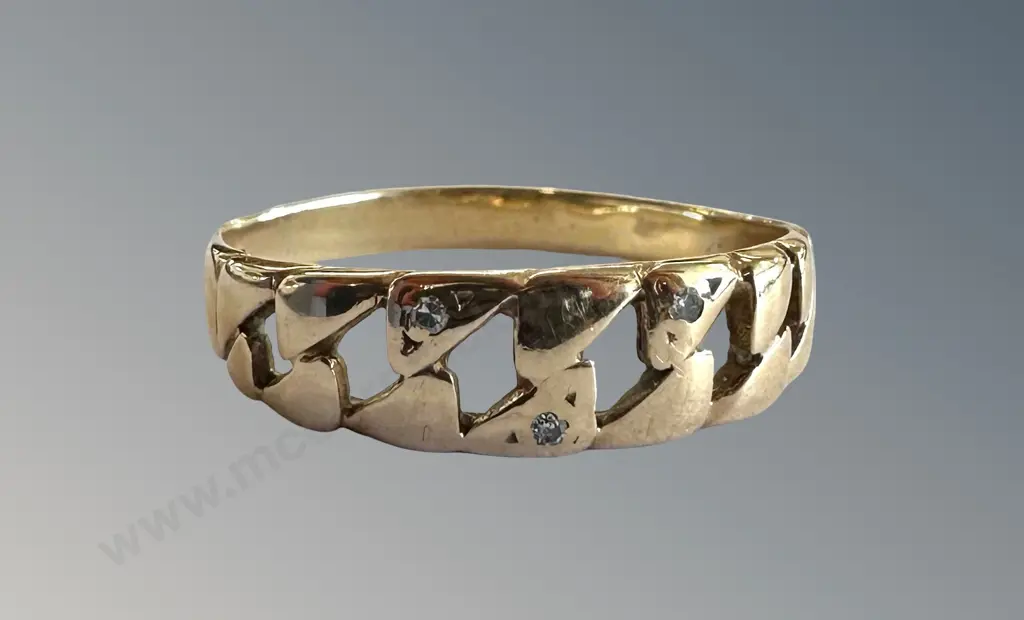 9ct Gold Band, Size P, TW2.1gms Image 1++