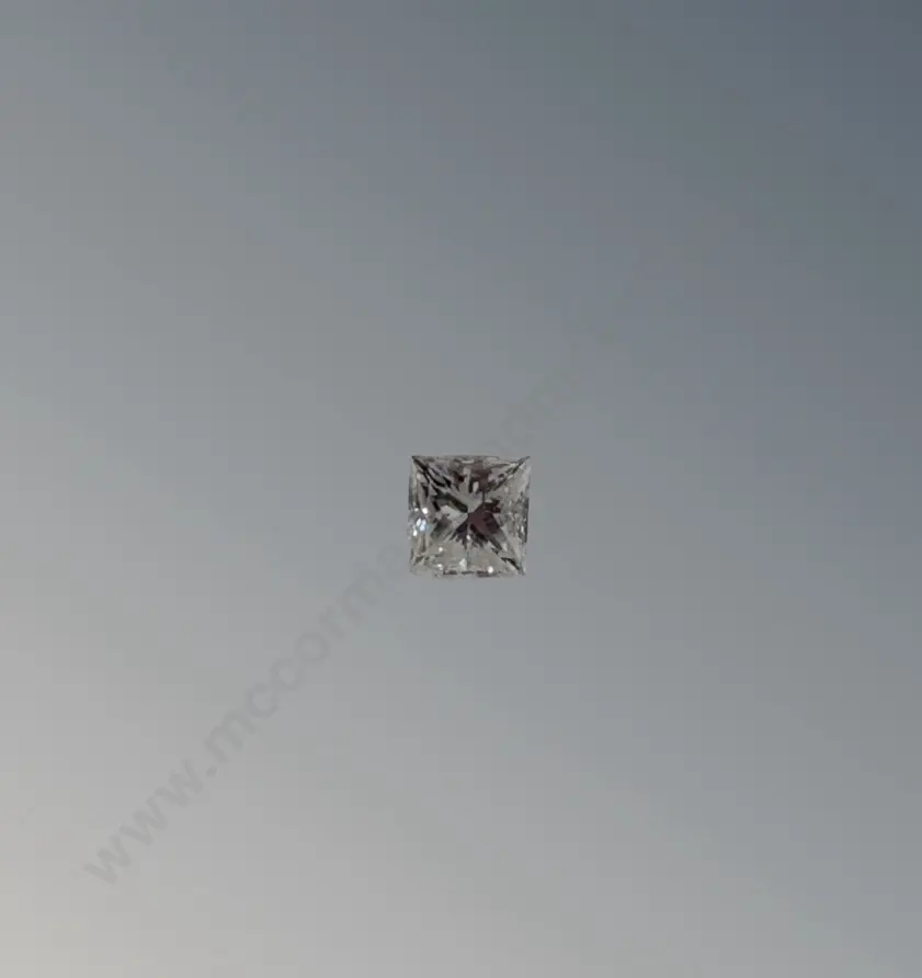 Princess Cut loose Diamond, TDW0.302ct, Colour D-E, Clarity VS2 Image 1++