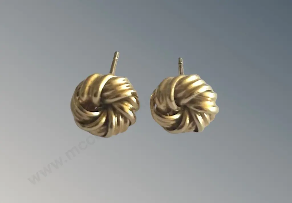 Pair of 9ct Gold Knot Earrings, TW.6gms Image 1++