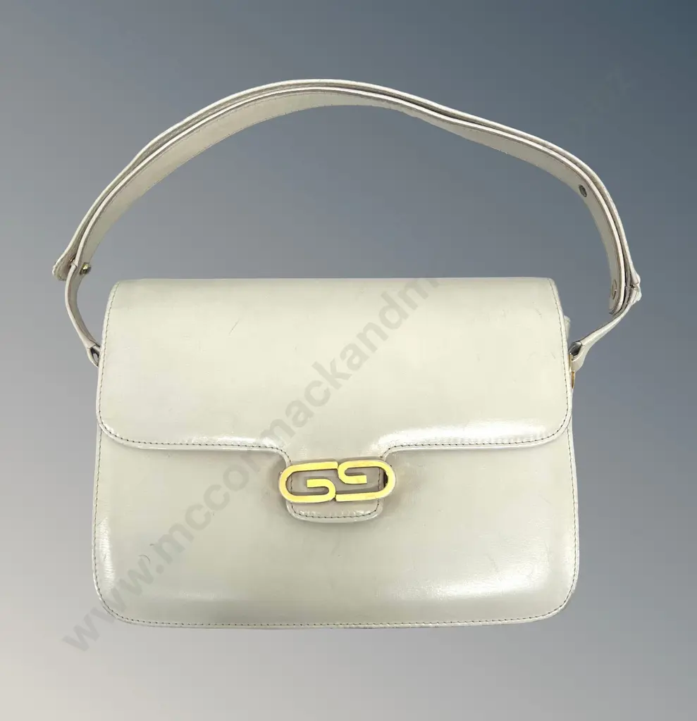 Gucci Cream Leather Shoulder Bag - AF Strap Image 1++