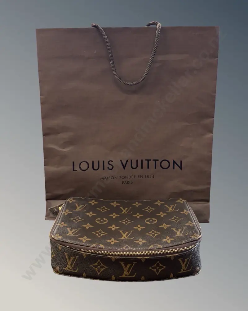 Louis Vuitton Poche Monte-Carlo 22 Jewellery Case, as new condition with copy of receipt, serial number SN2171 Image 1++