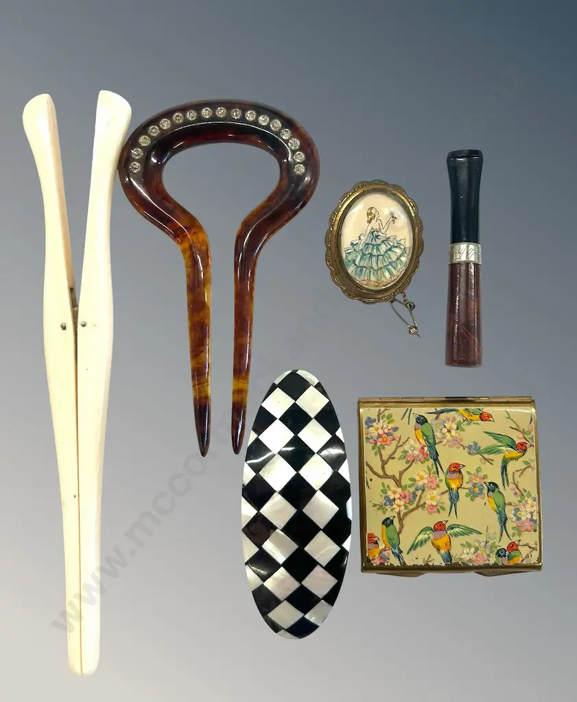 MOP Hair Clip, Compact, Locket, Boot Stretcher and Large Hair Comb Image 1++