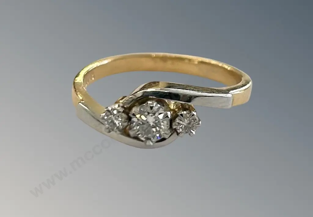 18ct Yellow Gold and Platinum 3 Stone Diamond Ring, Size K,TW4gms, Valuation $5400 Image 1++