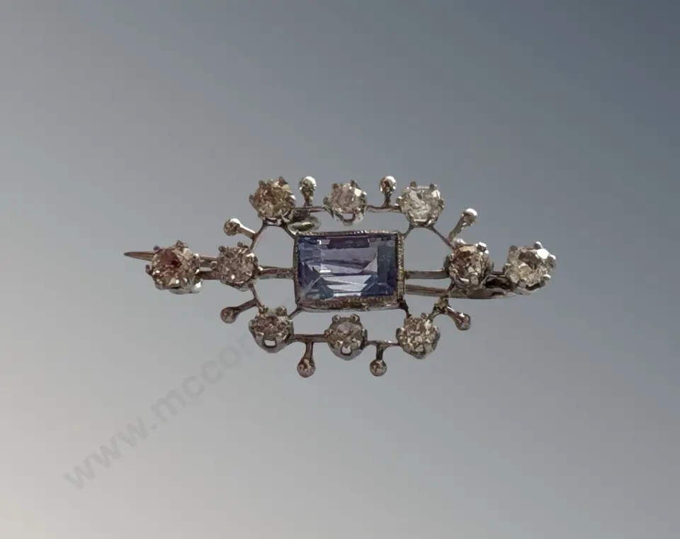 18ct Platinum Sapphire and Diamond Brooch, TGW2.33ct, TW3.2gms, Valuation $5850 Image 1++