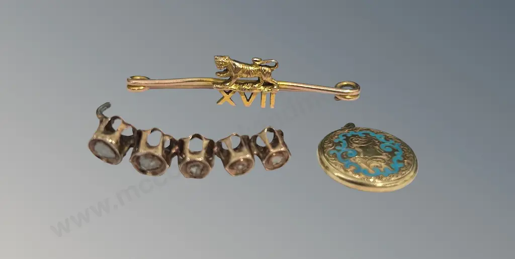 9ct Gold Bar Brooch, AF Brooch and Gold and Blue Locket, TW8.6gms Image 1++
