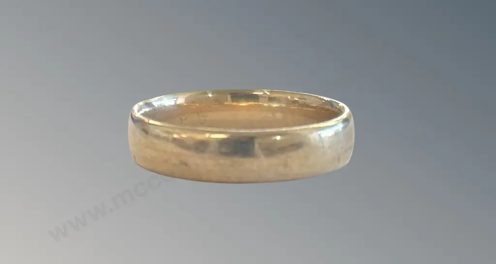 9ct Gold Wedding Band, Size R/S, TW4.3gms Image 1++