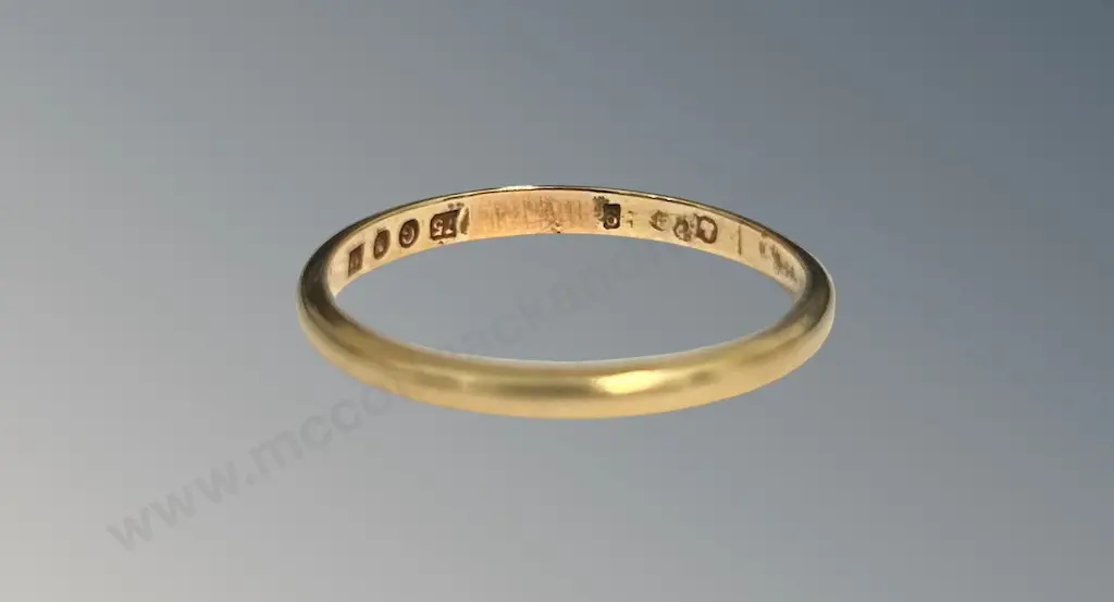 9ct Gold Band, Size P/Q, TW1.5gms Image 1++