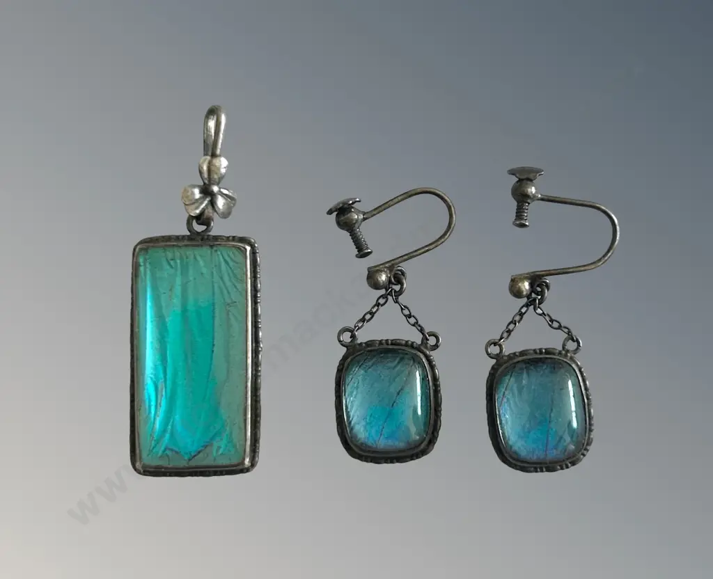 Butterfly Wing Pendant and Drop Earrings Image 1++