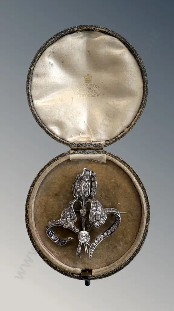 Cased Victorian Diamante Floral Brooch Image 1++