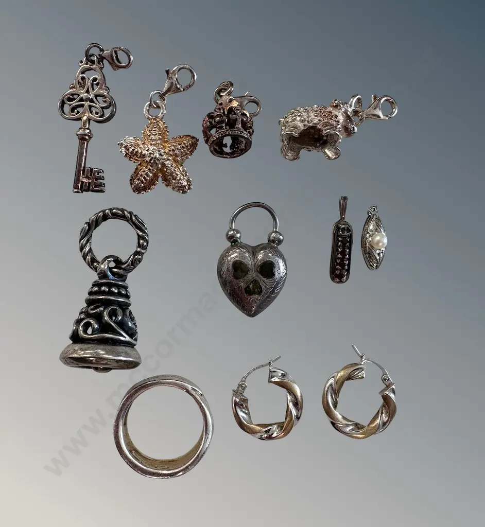 Collection of Sterling Silver Charms, Pendants, Earrings & Ring, TW9.6gms Image 1++