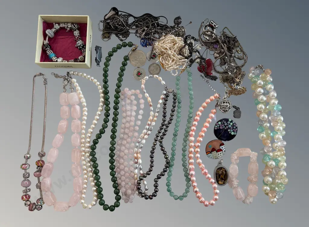 Quantity of Costume Jewellery - Pandora, Bracelet, Vintage Glass, Stone and Pearl Beads, Pendants Brooches etc Image 1++