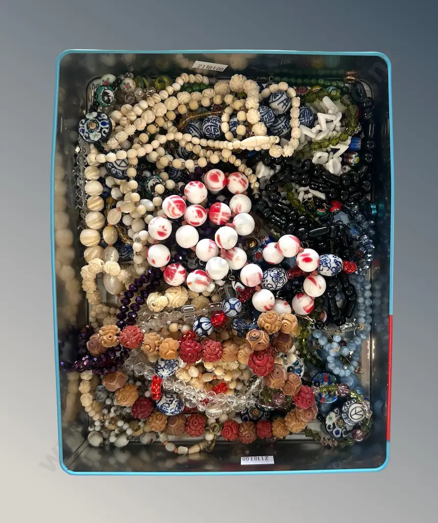 Tin of Vintage Multi Coloured Beads Image 1++