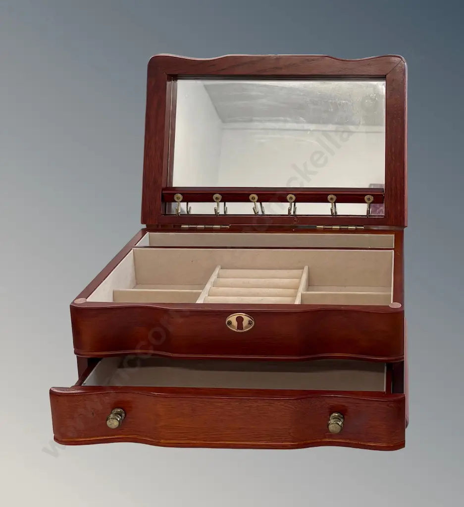 Wooden Jewellery Box H14xL30xD19cm Image 1++