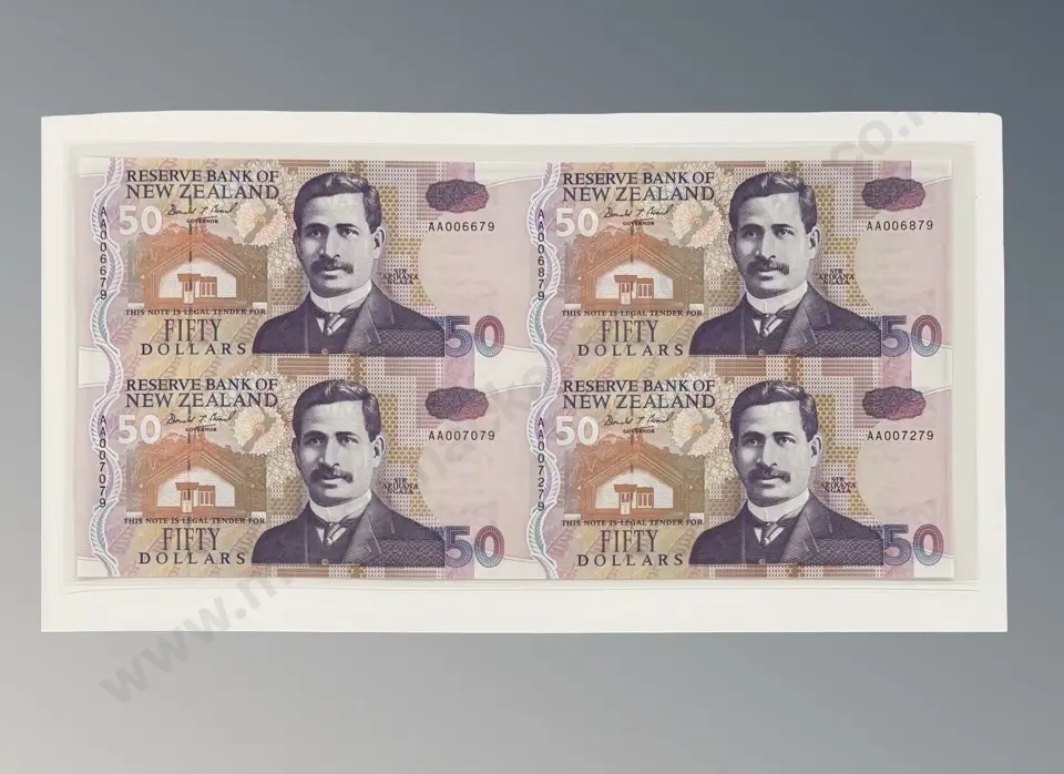 NZ 1992 Fifty Dollar Note Presentation Pack Image 1++