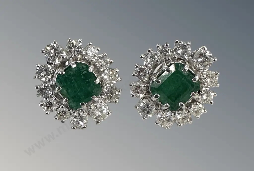 18ct Gold & Platinum Emerald and Diamond Parure Set, Total Gemstone Weight 70.81ct, TW147.22gm,Total Valuation $145,900 Image 1++