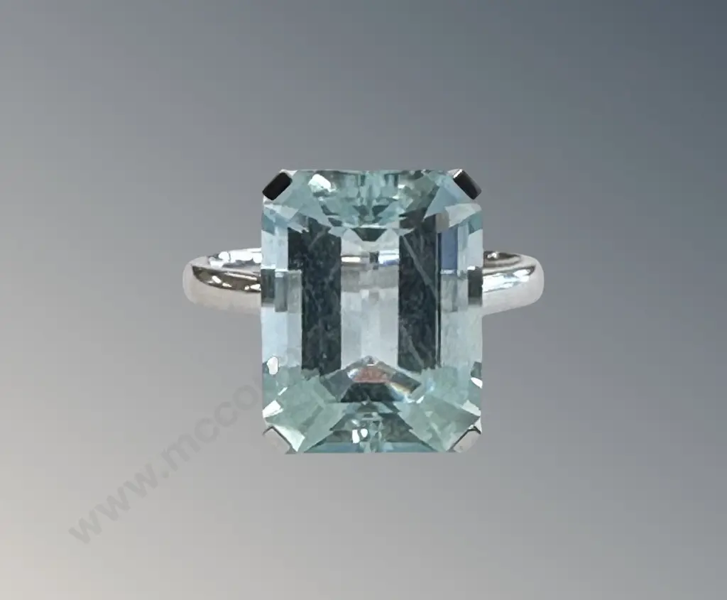 18ct White Gold Aquamarine Ring, Size P, 9.68ct, TW5.93gms, Valuation $10600 Image 1++