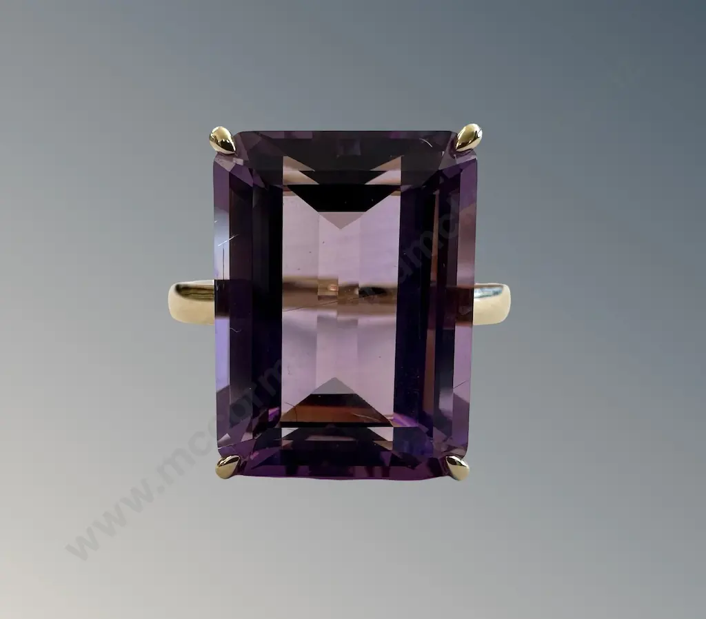 9ct Yellow Gold Amethyst Cocktail Ring, Size P, Amethyst 12.28ct, TW5.28gms, Valuation $3400 Image 1++