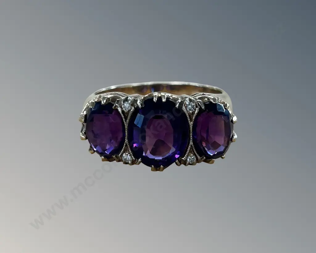 9ct Gold 3 Stone Amethyst Dress Ring, Size Q, TW7.7gms Image 1++