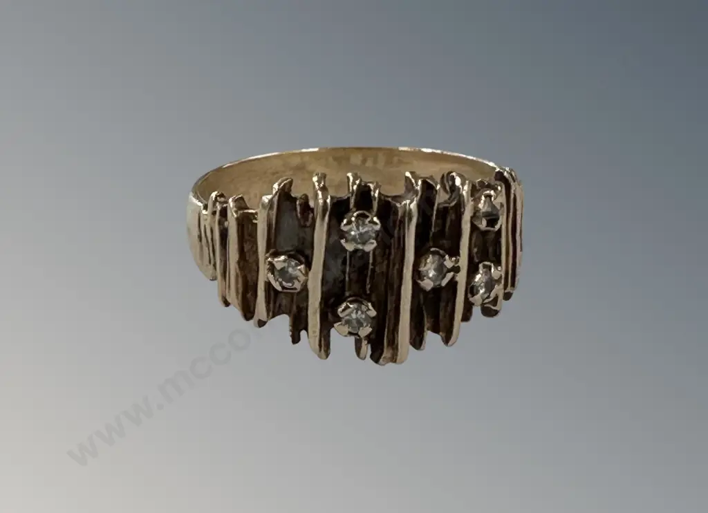 9ct Gold and Diamond Ring, Size O/P, TW3.2gms Image 1++