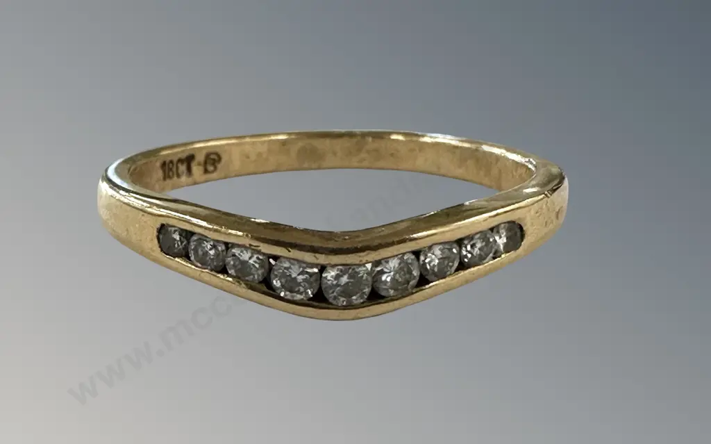 18ct Gold and Diamond Ring, Size L/M, TW2.5gms Image 1++