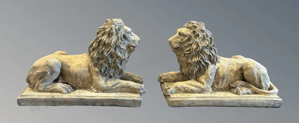 Pair of Stone Lying Lions L40xH29cm Image 1++