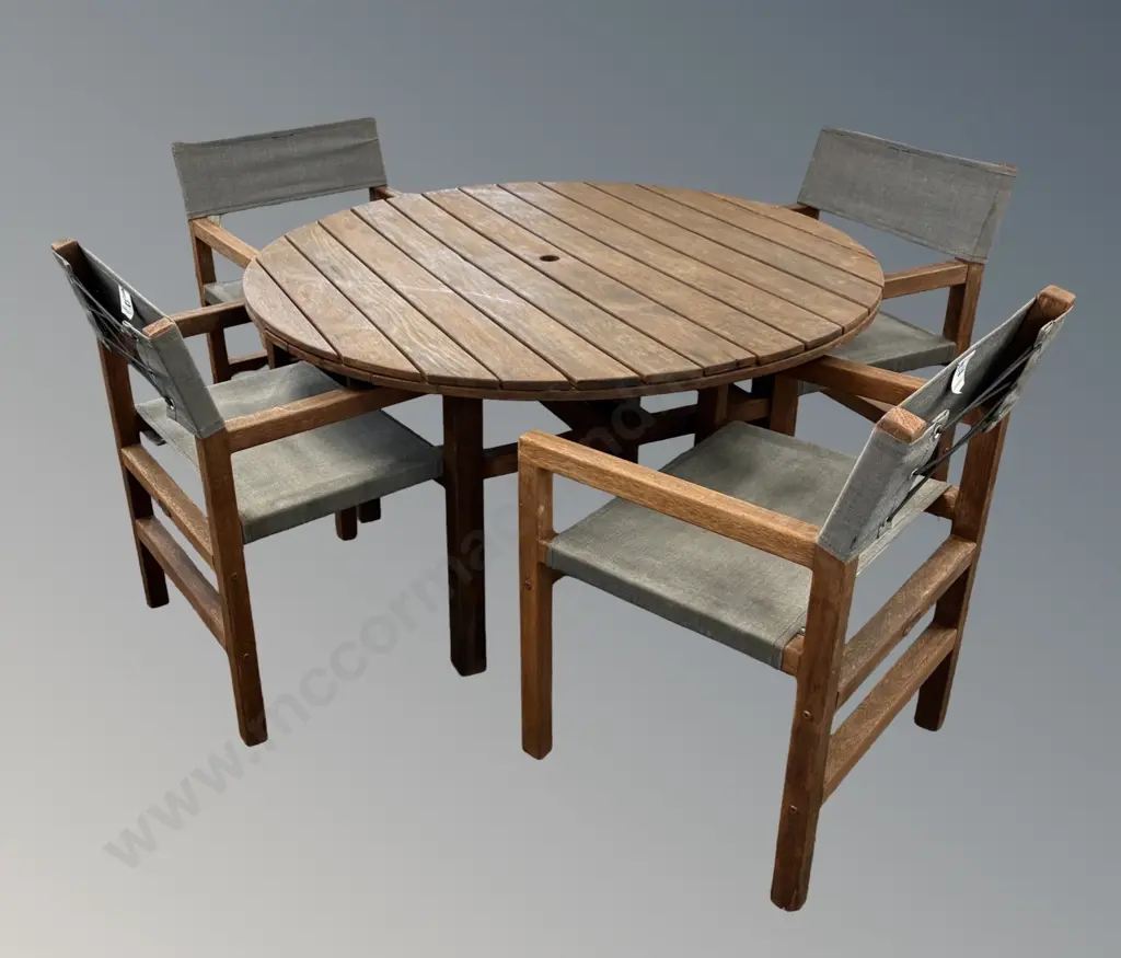 Circular Devon Outdoor Table with 4 Canvas Seated Chairs, Dia 120cm Image 1++