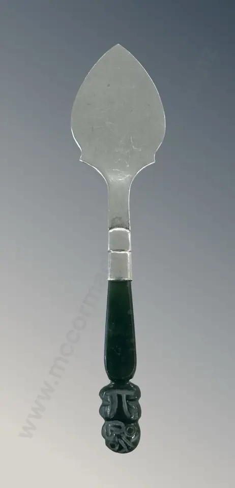 Sterling Silver Greenstone Tiki Handled Teaspoon TW18gms Image 1++
