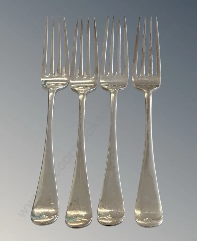Four Sterling Silver Rat Tail Forks TW188gms Image 1++