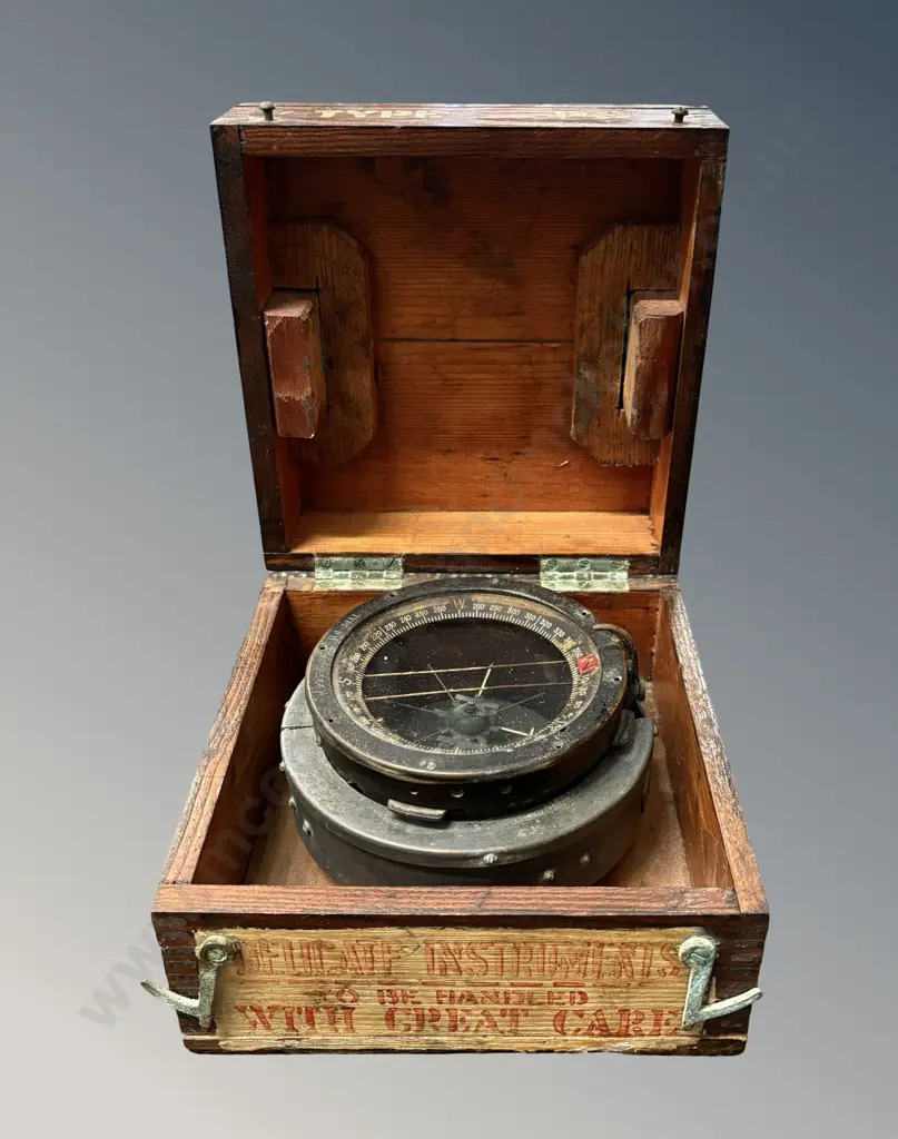 Cased WWII Compass, H12xD18xW19cm Image 1++