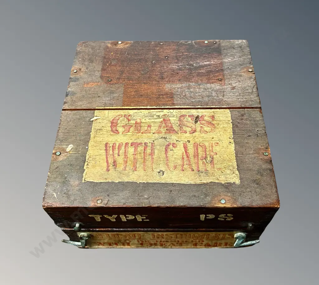 Cased WWII Compass, H12xD18xW19cm Image 1++