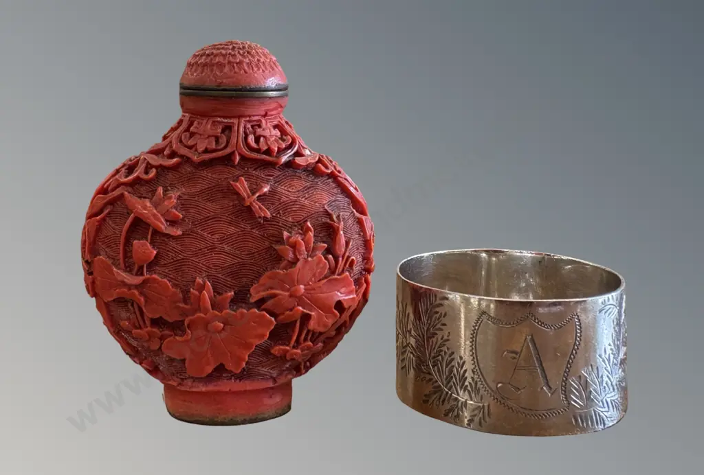 Chinese Faux Cinnabar Snuff Bottle H6cm & Silver Napkin Ring Image 1++