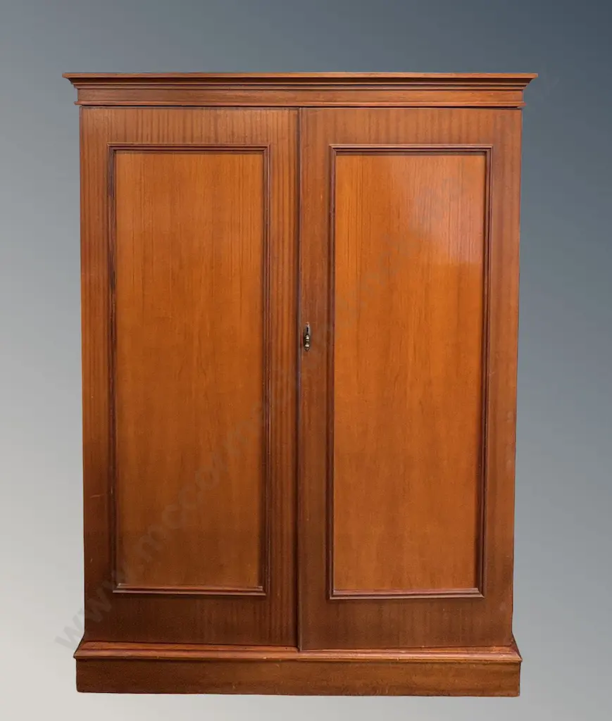 Mahogany 2 Door Wardrobe with Fitted Interior, H197xL139xD57cm Image 1++