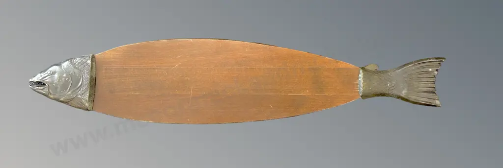 Wooden Salmon Platter with Metal Head and Tail L123xD27cm Image 1++
