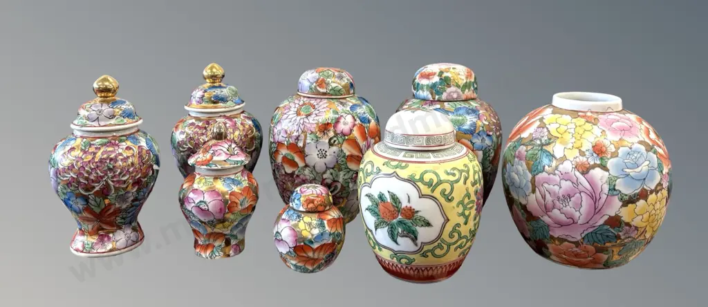 Collection of Chinese Famille and Floral Ginger Jars (one without lid) H7-15cm Image 1++