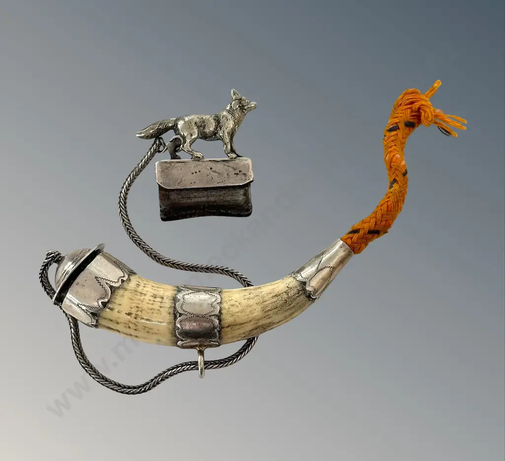 Argentinian Silver Mounted Horn Tinder Tube and Steel, Silver Chain Attached L10cm horn Image 1++
