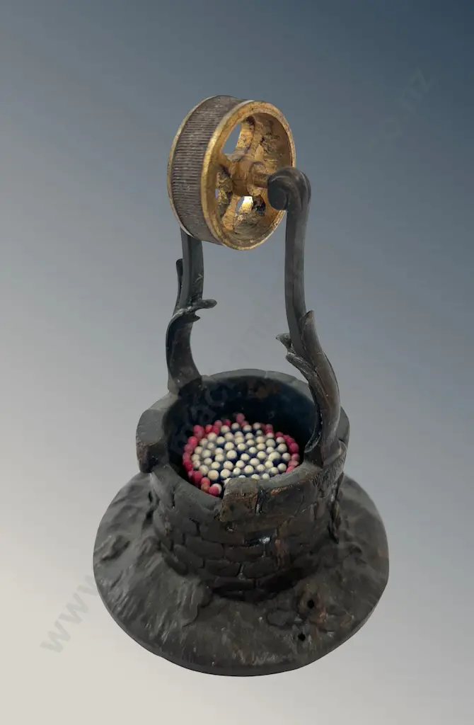 Bronze Water Well with Pulley Table Match Holder, made by Susse Frerres, Paris H16cm Image 1++