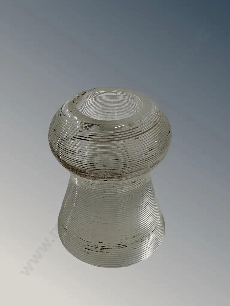Ribbed Glass Table Match Holder, AF chips to rim H6cm Image 1++