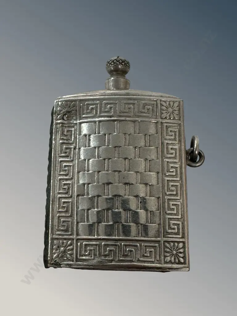 Embossed Nickel Striker/Lighter H6cm Image 1++