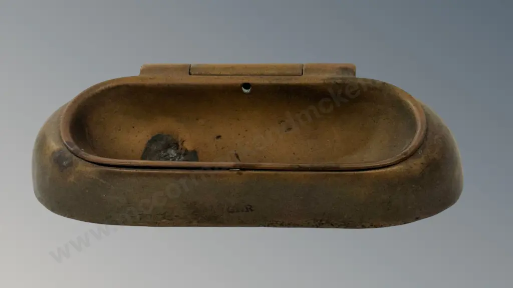 Brass Wall Mounted Striker L11cm Image 1++