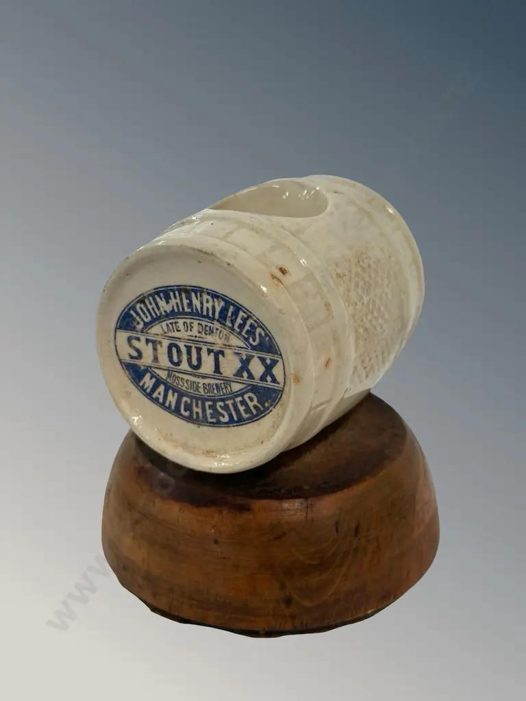 John Henry Lees, Manchester Ceramic Stout Barrel on Wooden Base Table Match Holder H8cm Image 1++