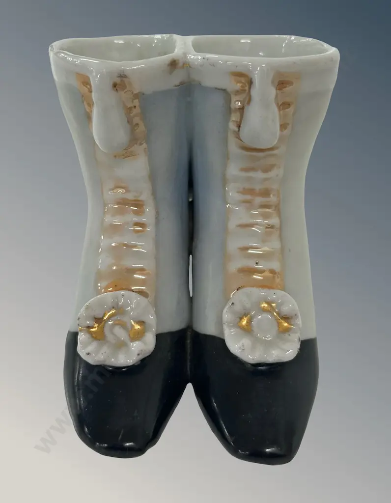 Pair of Porcelain Boots Table Match Holder H8cm Image 1++