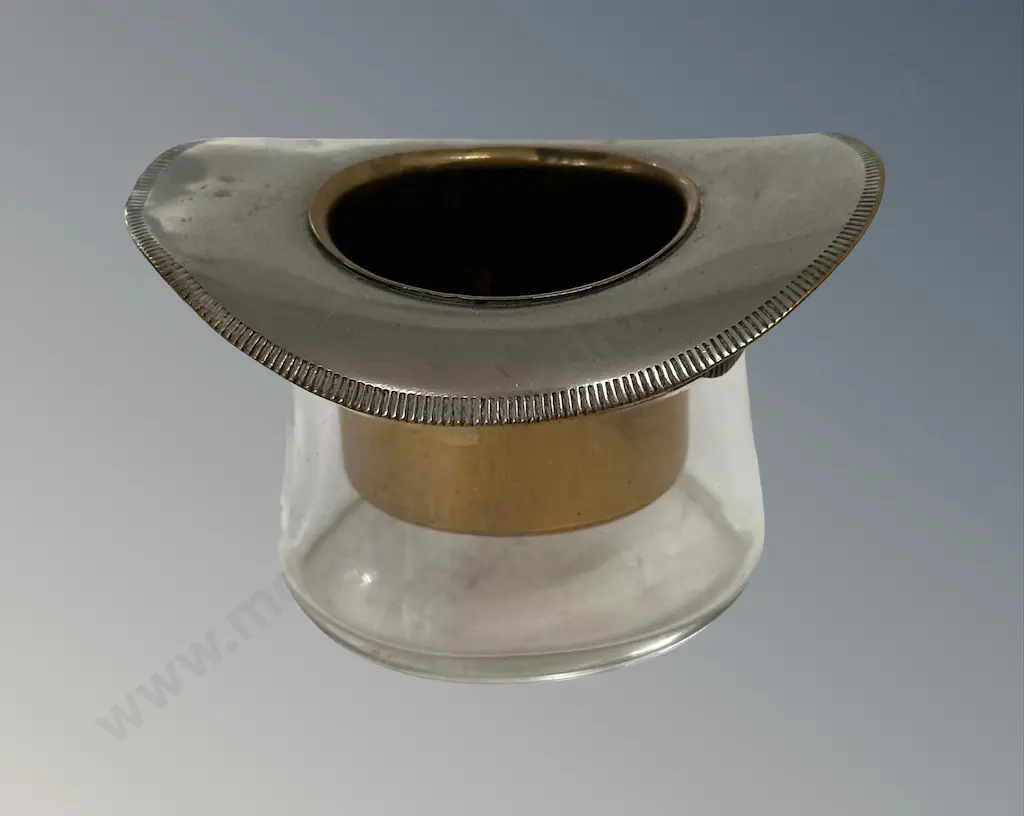 Nickel, Brass & Glass Table Match Holder H3.5cm Image 1++